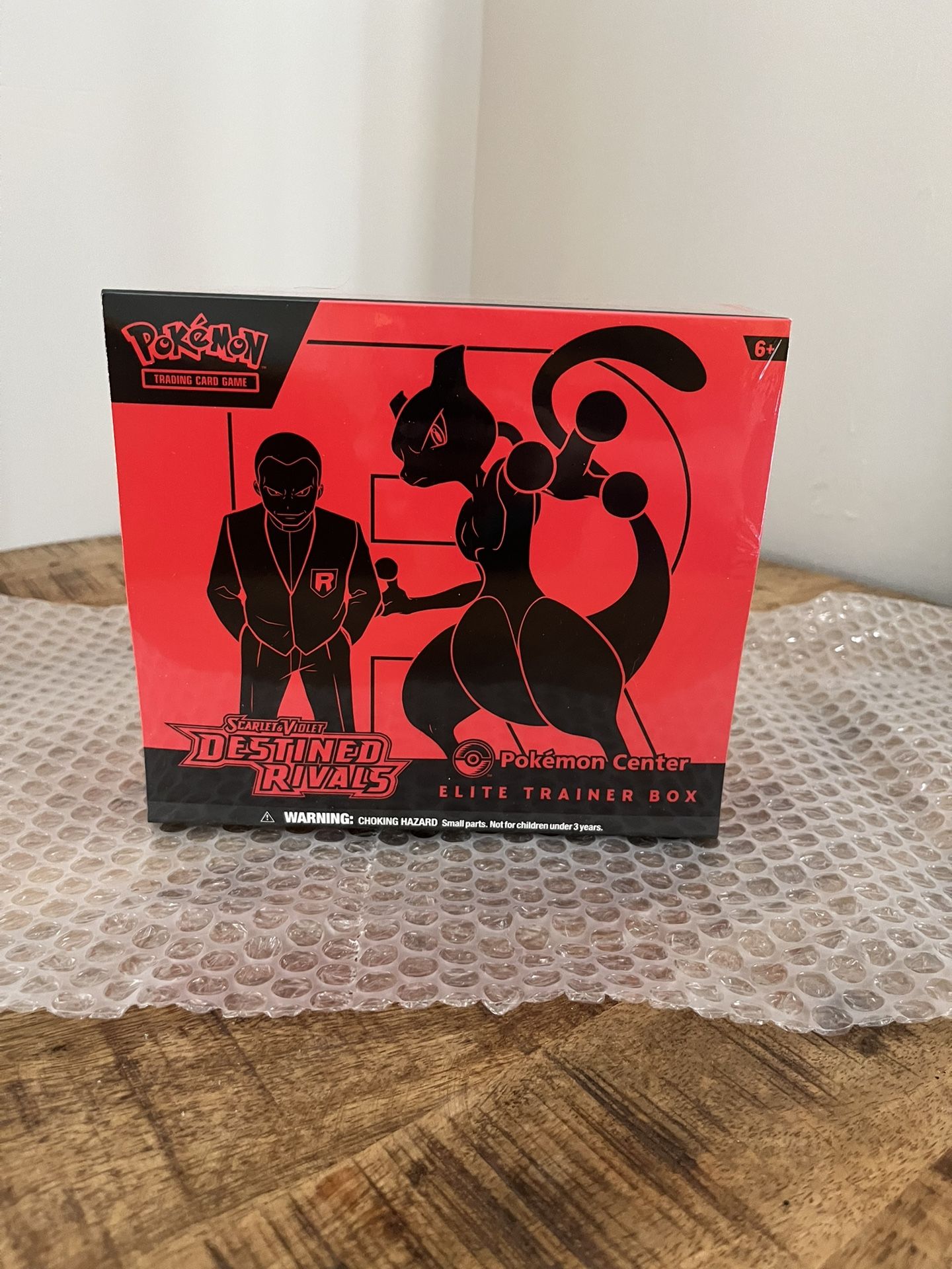 Pokemon Center Destined Rivals ETB