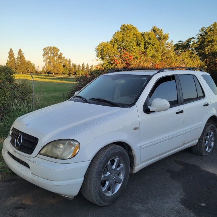 Parts From 2001 MERCEDES BENZ ML430