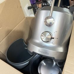 Breville - Juice Fountain Cold Electric Juicer - Silver