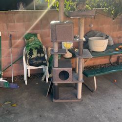 Cat Tree  Size Large 