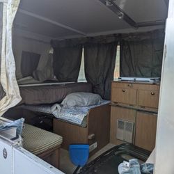 Pop Up Trailer 2003