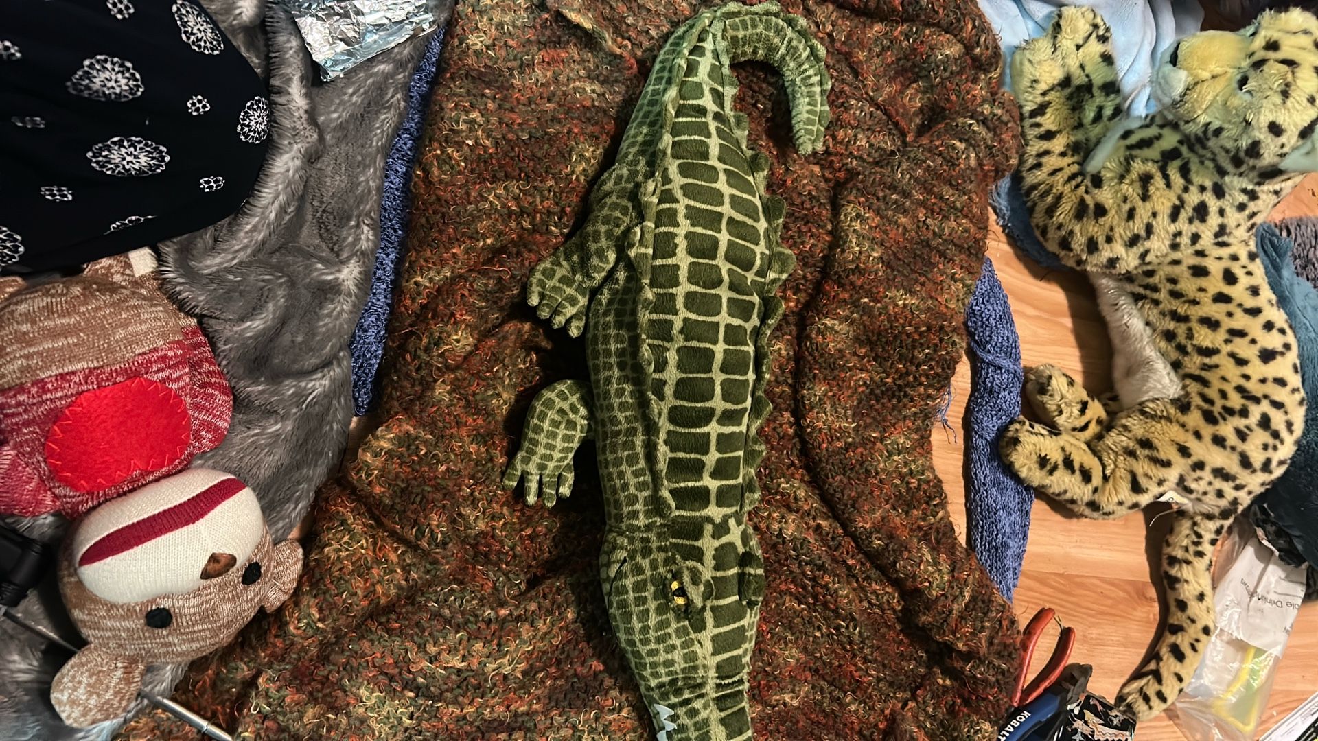 IKEA  Green crocodile - 22 Inch 