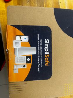 Simplisafe home security bundle (opened box)