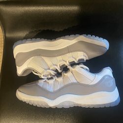 Jordan 11s 