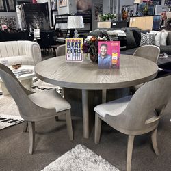 Wonderful Dining Room Set! $1399 🧡☎️✨
