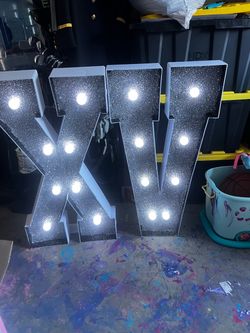 Marquee letters