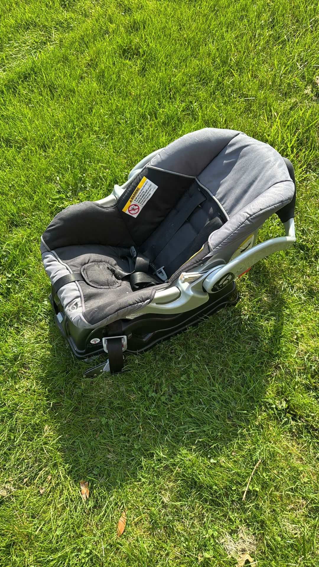 Baby trend Car Seat And Base