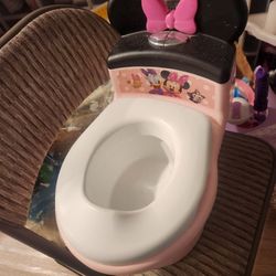 Minnie Mouse Potty Chair