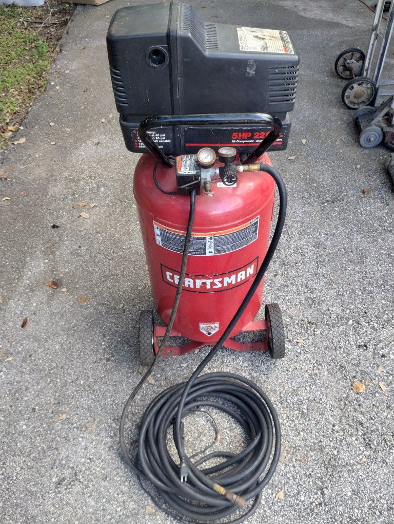 Craftsman 5 hp 22 Gallon Air Compressor 