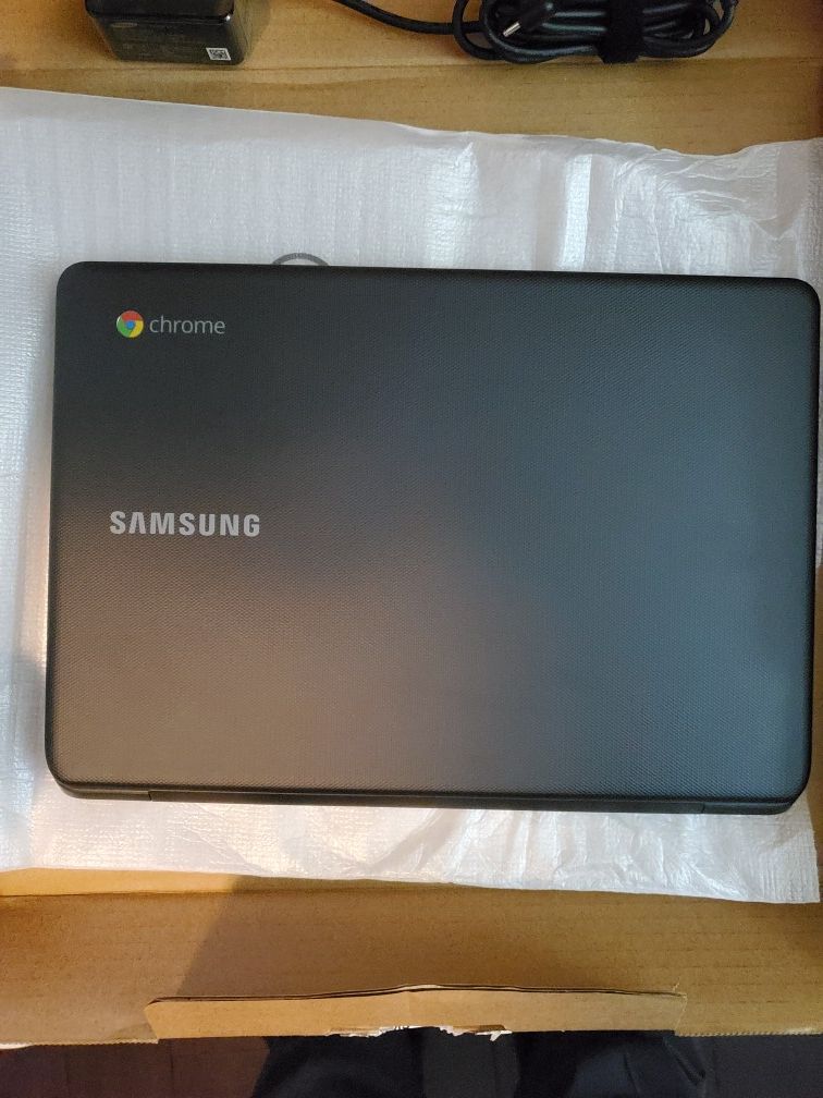 Samsung Chromebook 3, 11.5 inch screen