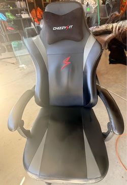 ChizzySit Gaming Chair Black and Gray