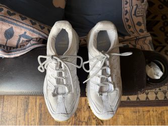 Avia shoes in excellent condition size 9 1/2