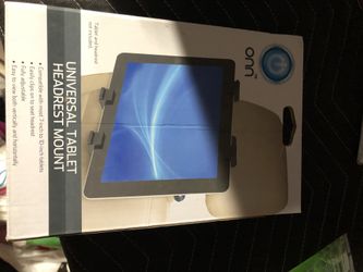 Universal tablet mount