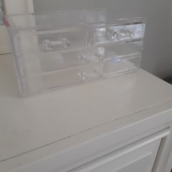ACRYLIC MAKEUP ORGANIZER 