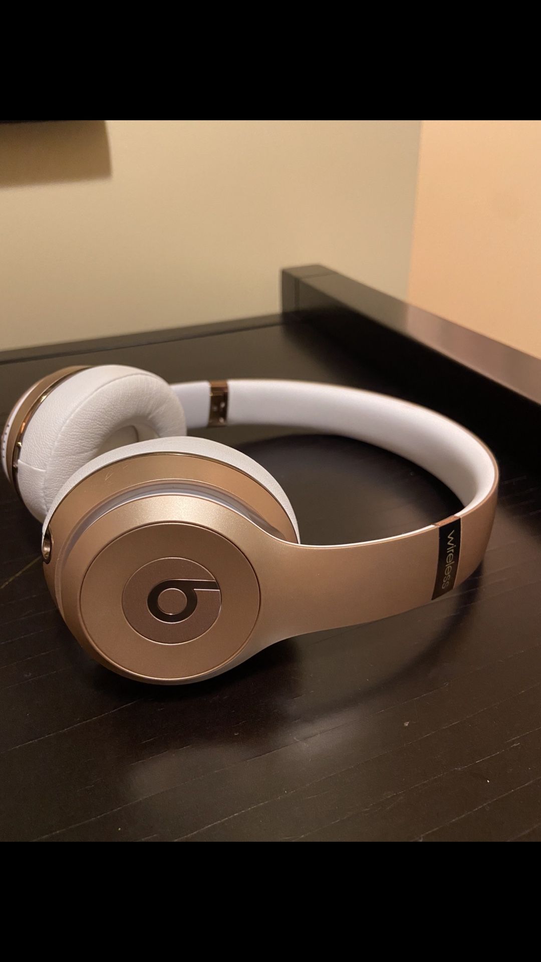 Beats Solo 3 Wireless Rose Gold