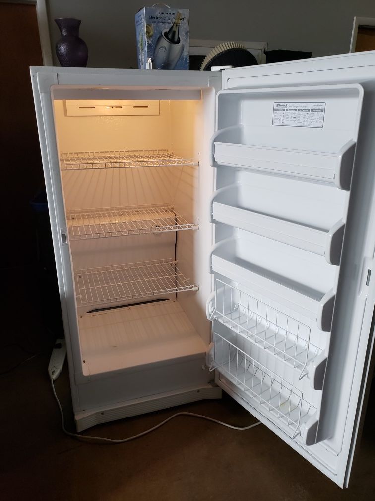 Kenmore freezer 28 + 28 5 ft tall everything works $150 firm