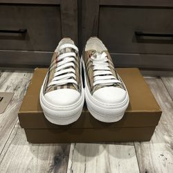 Burberry Shoes