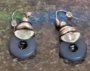 Beautiful Crafted Standing Balance Stone Earrings Jewelry