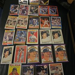 27 Cards Don Mattingly 
