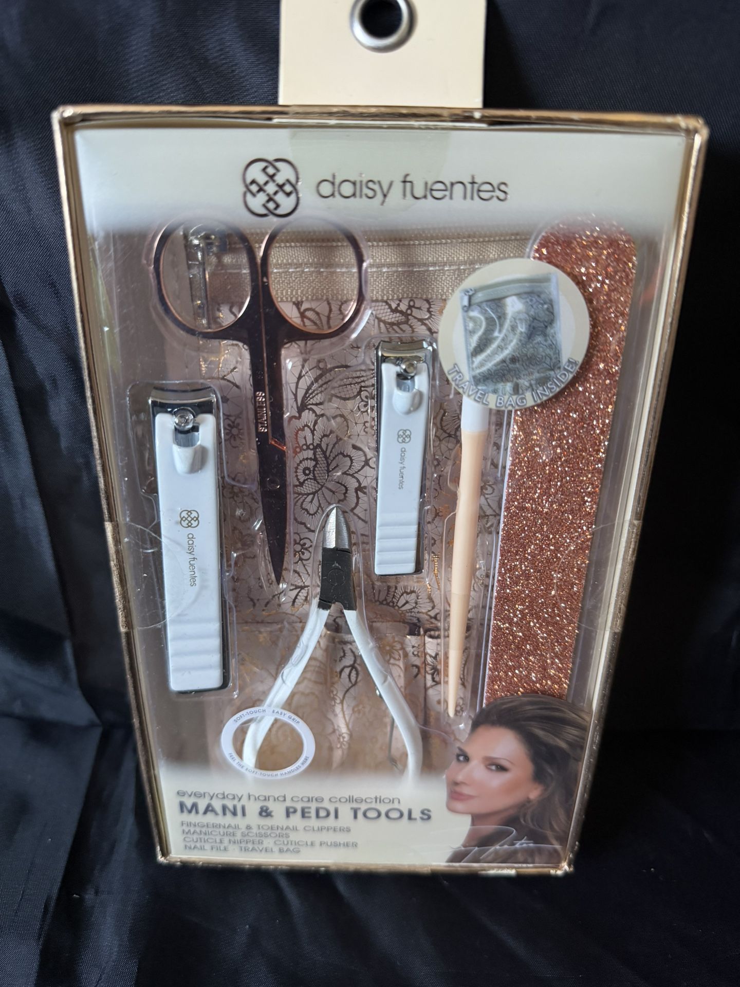 Daisy Fuentes MANI and PEDI Tools Nail Care Gift Set