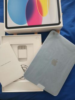 Apple iPad 11  Blue BRAND NEW $400