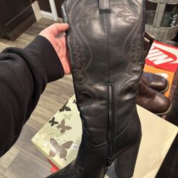 Women’s Boots 
