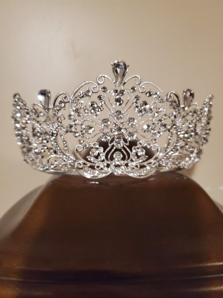 Sweet 15/16 New Crown