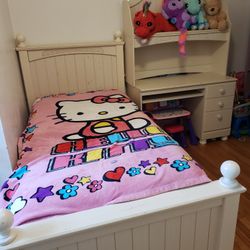 girls bedroom