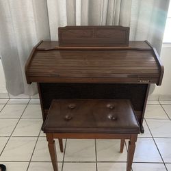 Kimball Electric Piano 