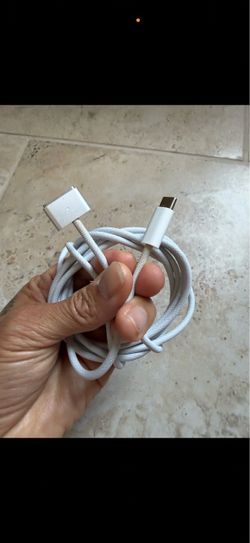 usb-c to magsafe 3 for macbook pro