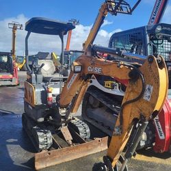 MINI EXCAVATOR 3K 3,000 # POUNDS - CASE CX17C WITH FREE BUCKET