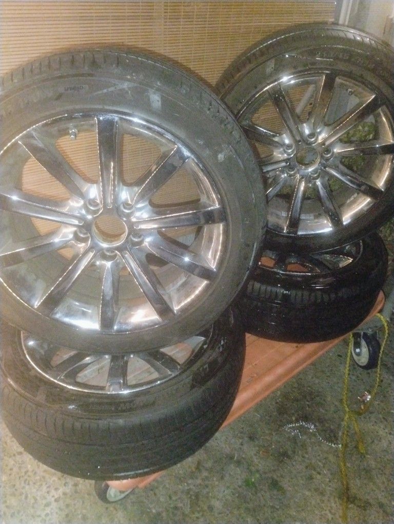 1 COMPLETE SET HIGH PERFORMANCE TIRES & CHROME RIMS