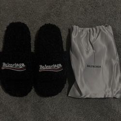 Balenciga fur slides black brand new size Eur 43-us 10