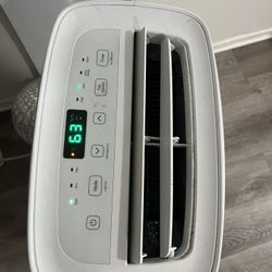 LG 6000 BTUs Like New Portable Air Conditioner