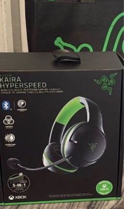 Brand new razor headphones