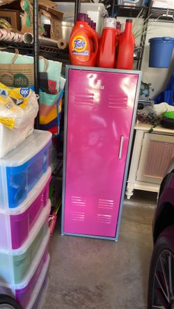 Girls locker for clothes