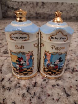 Minne and Mickey Salt and Pepper Shakers