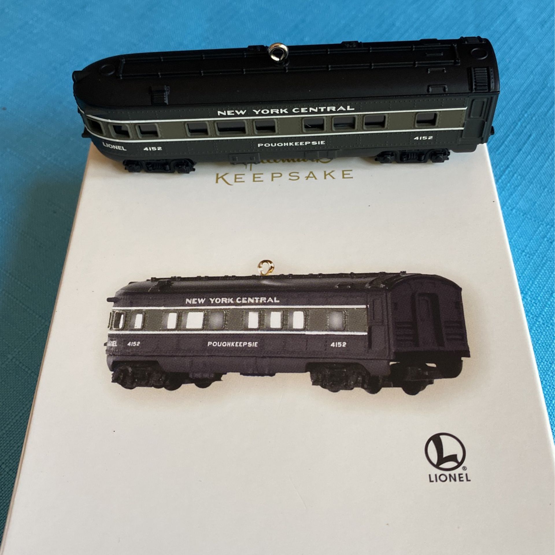 Hallmark keepsake vintage collectible Lionelville New York central observation car Christmas ornament and crafted and metal dated 2008 origin original