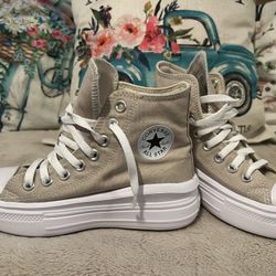 Converse Size 6