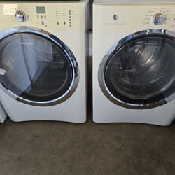 Washer And Dryer Gas $525