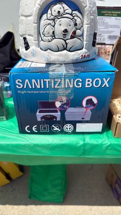 Sanitizing box
