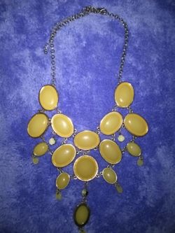 Beautiful yellow collar