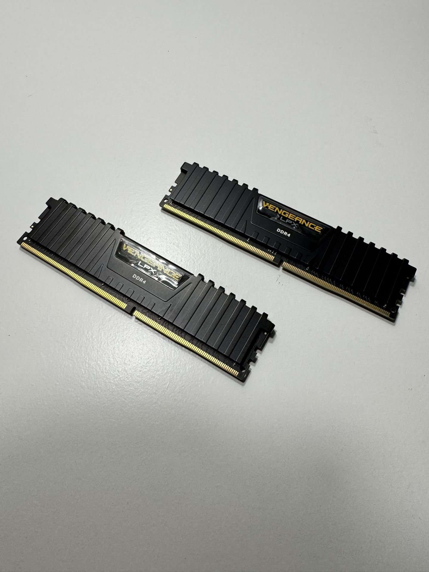 Corsair Vengeance LPX DDR4-2666 MHz (2×8 GB) | Works Perfectly