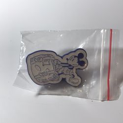 Vintage Disney Mickey Mouse PIN.