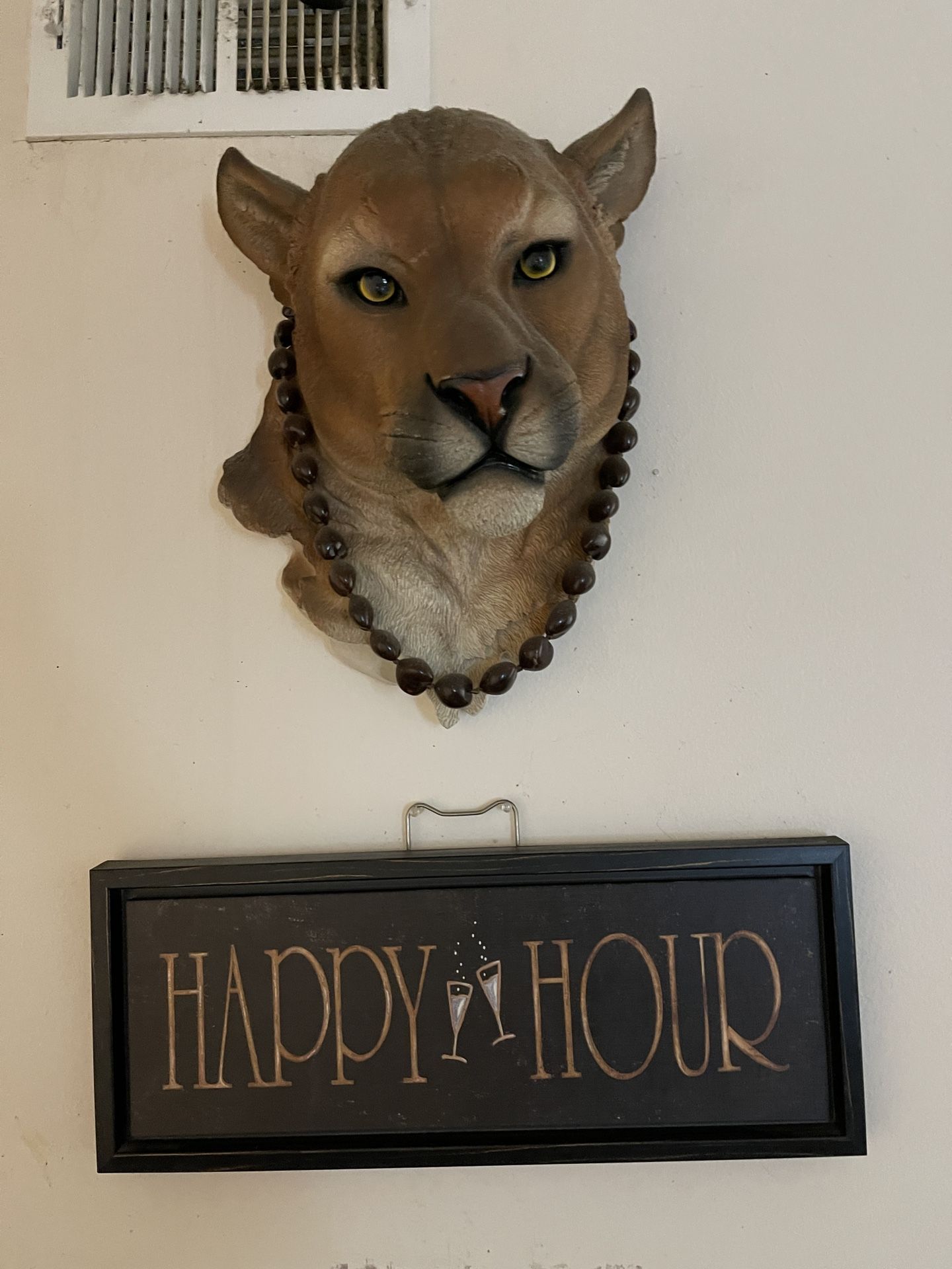AFRICAN STYLE WALL DECOR
