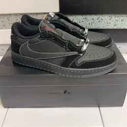 Black casual sports shoes