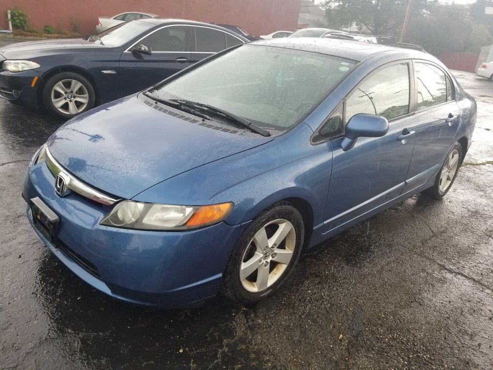 Honda civic 06 127xxx miles 3200.00 auto