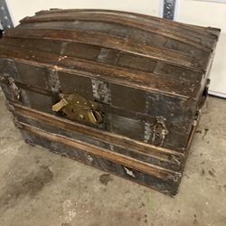 Trunk Antique