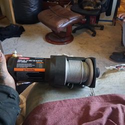 WENCH 2,500LBD HYPER TOUGH NEW $40