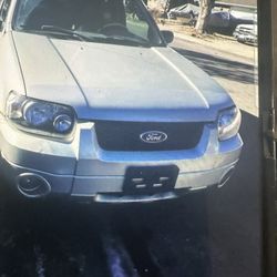 2005 Ford Escape